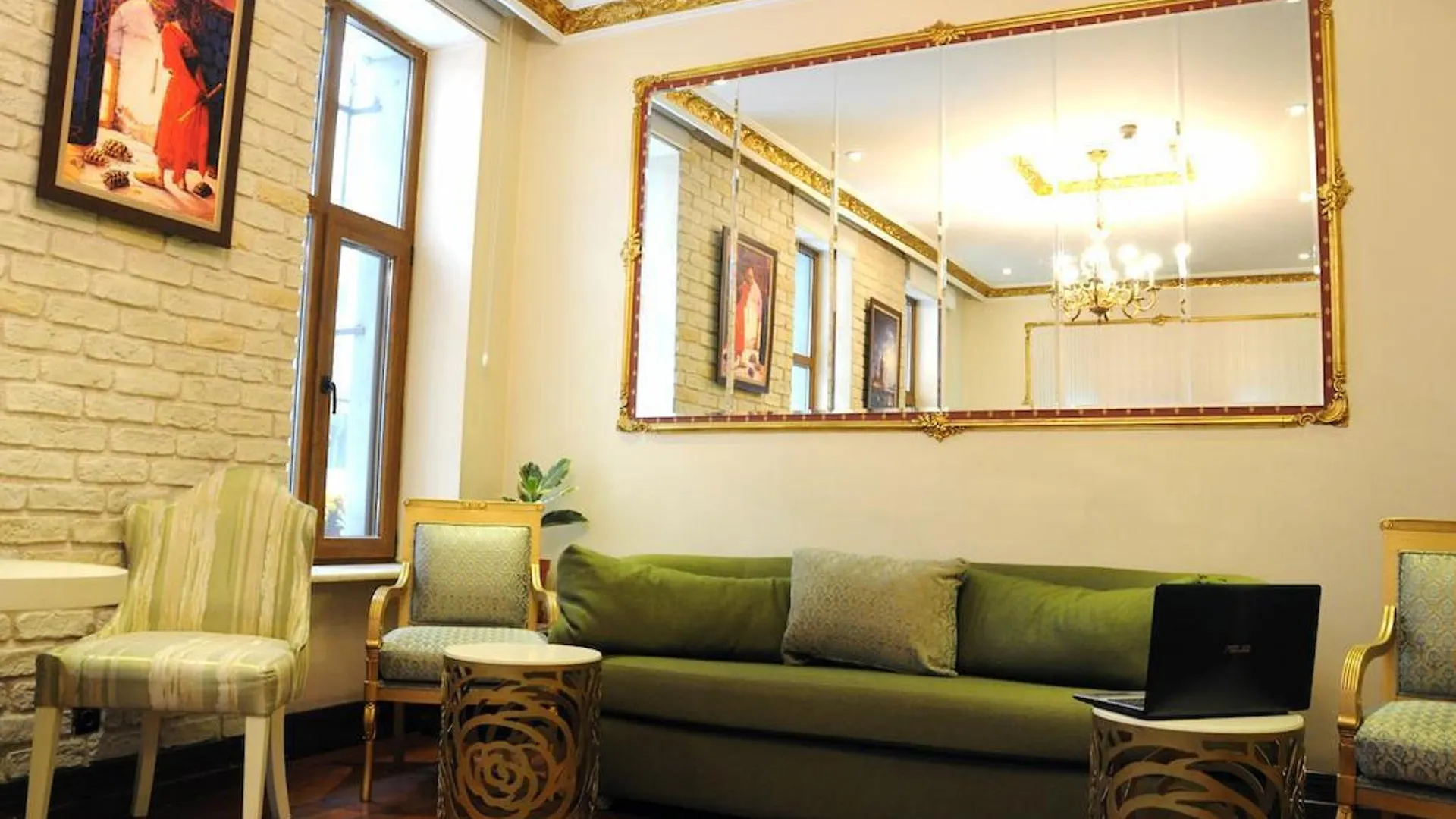 Nil Hotel Istanbul