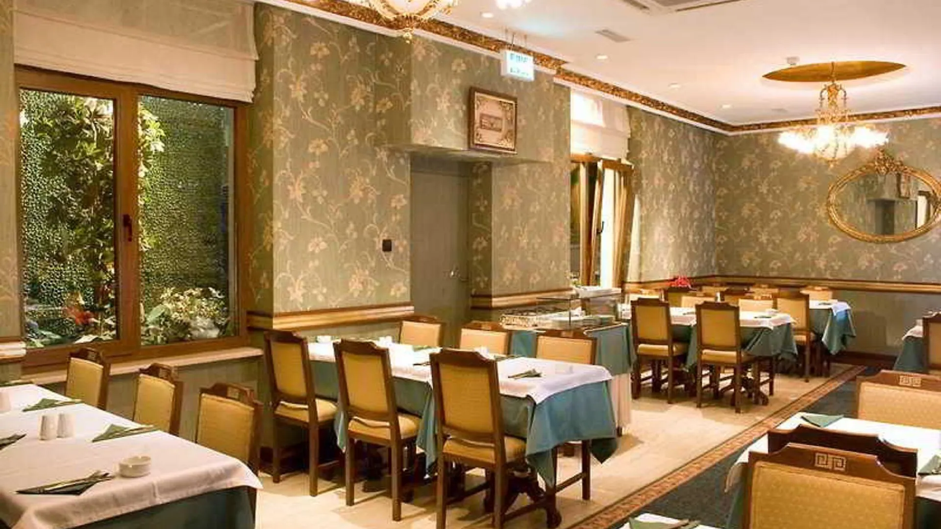Nil Hotel Istambul 3*,